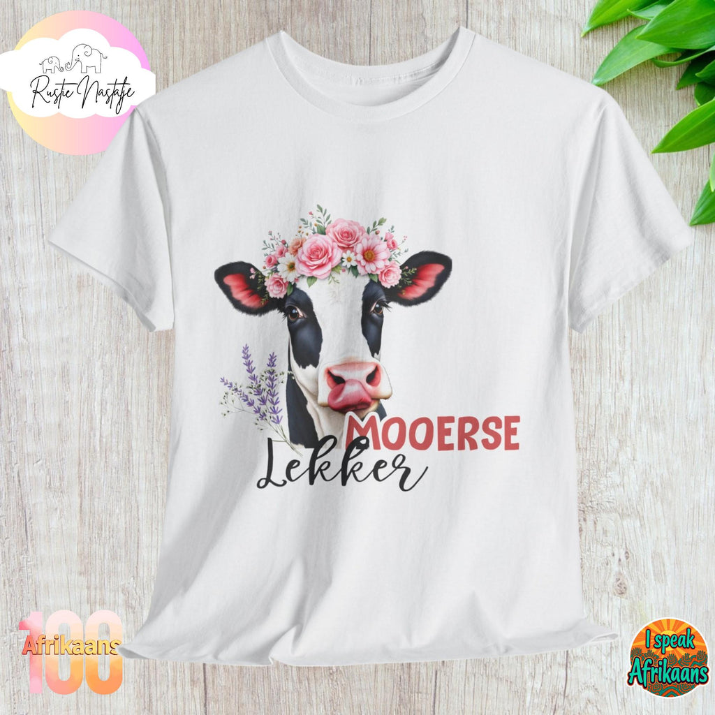 Mooerse Lekker Cow T-Shirt: Afrikaans Floral Farm Tee